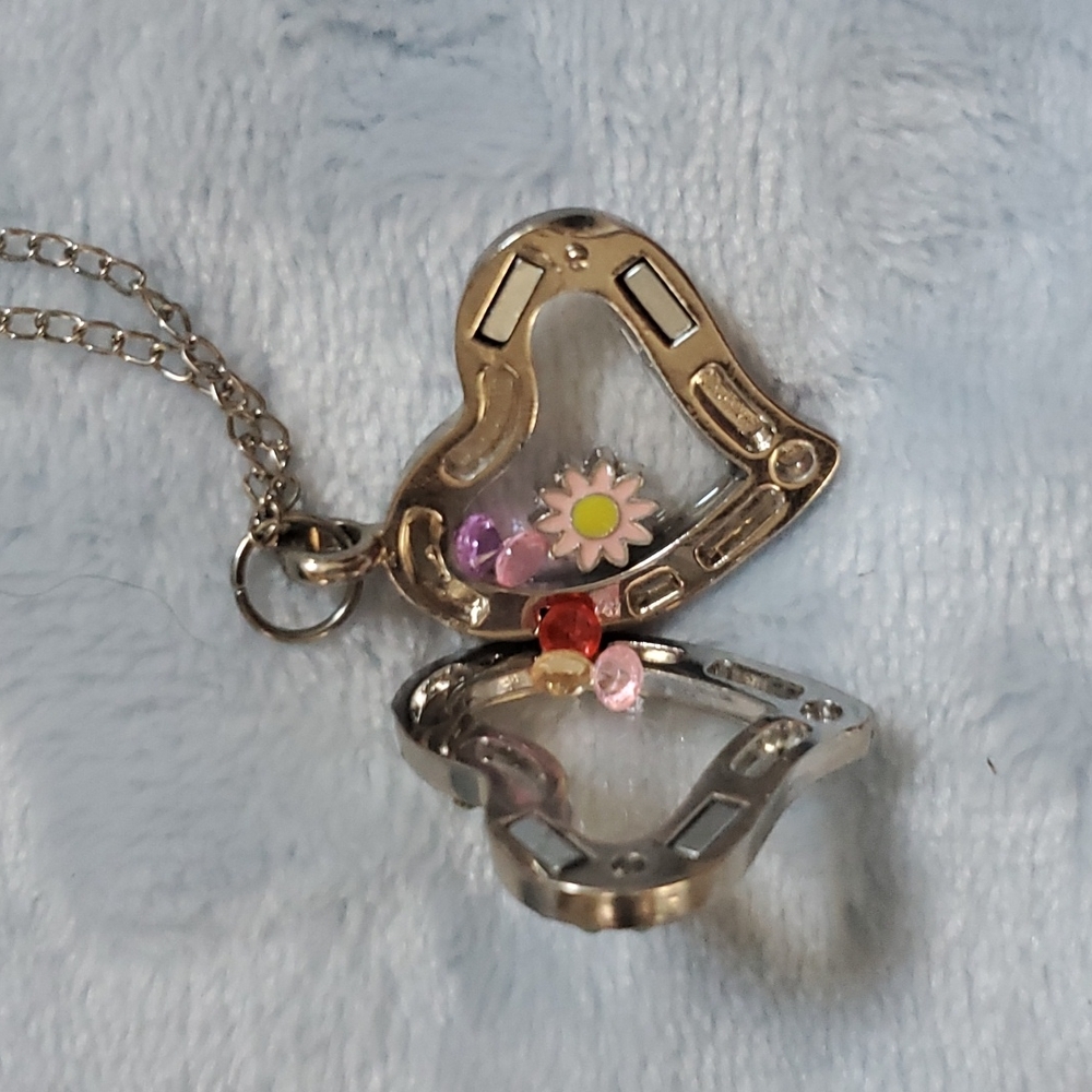Floating locket - Picture 2 of 2